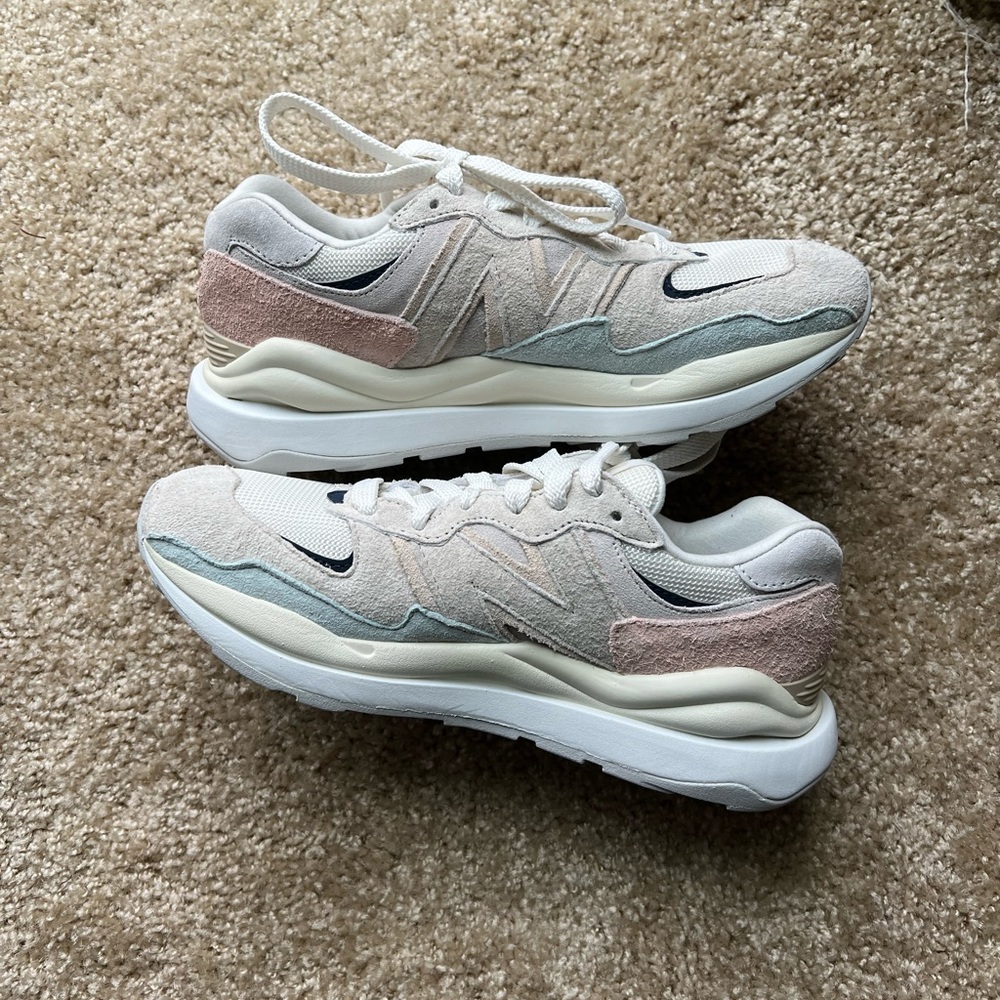 New Balance 57/40 sea salt and vintage rose
